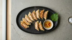 薄力粉なしでここまでもちもち。強力粉だけで作る手作り餃子の皮レシピ(破れにくい)